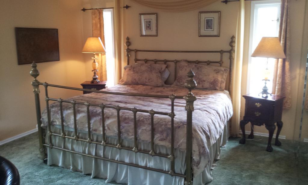 Hemingway'S By The Sea Bed & Breakfast Victoria Dış mekan fotoğraf